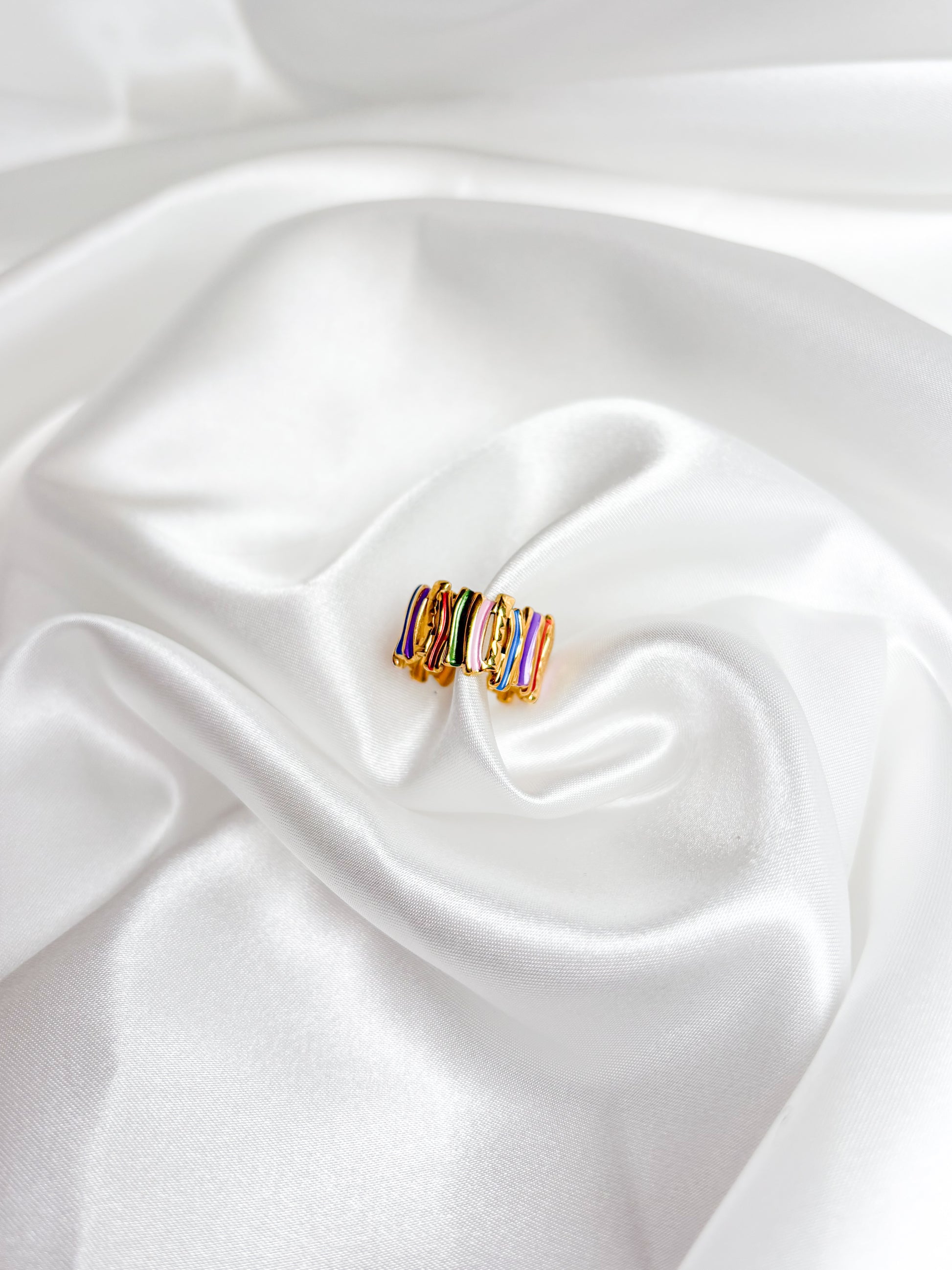 The Lola Ring